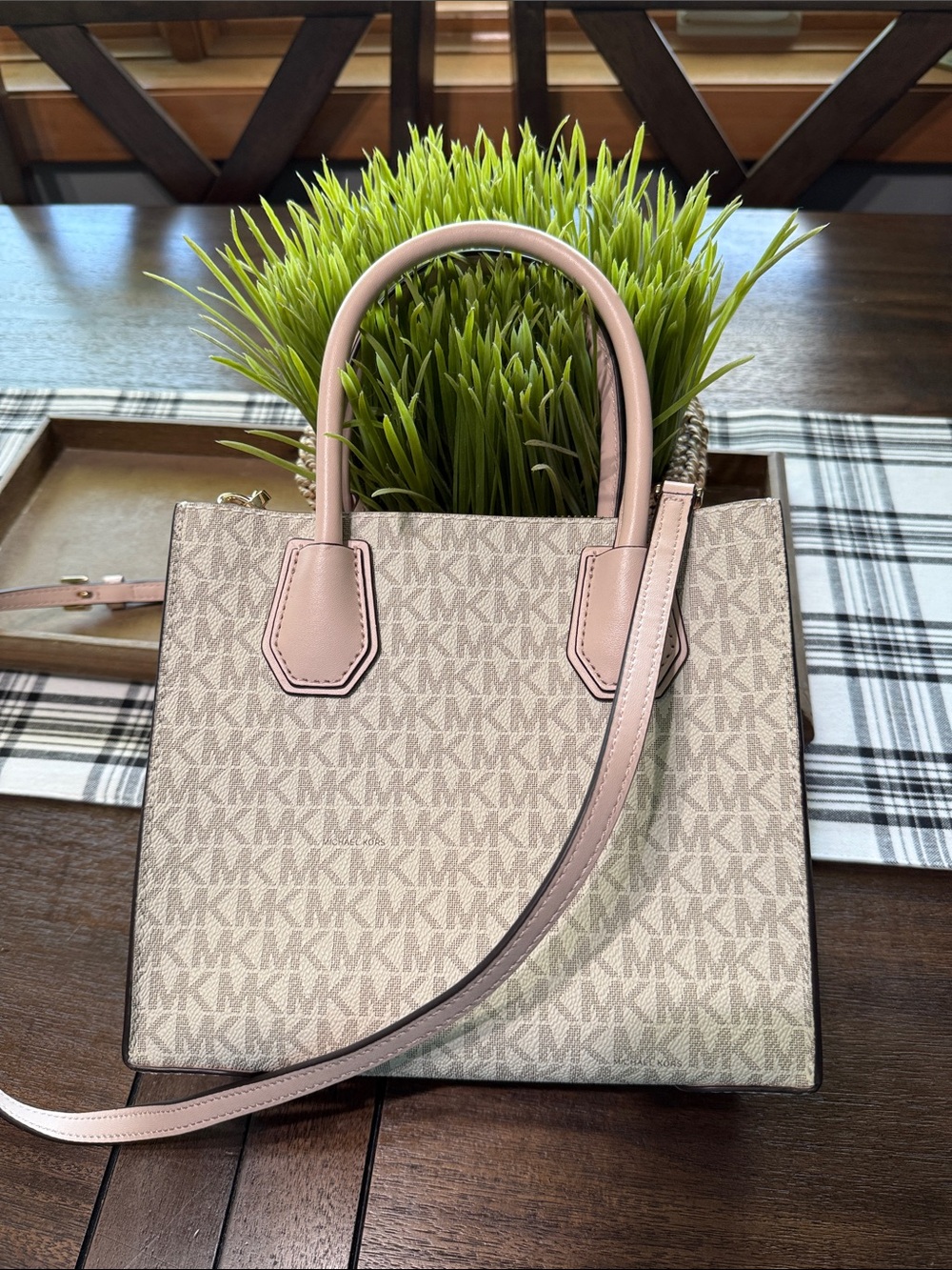 Michael Kors bag - Picture 3 of 10
